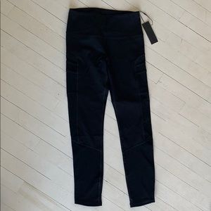 SAVVI Fit Hawk Leggings size small